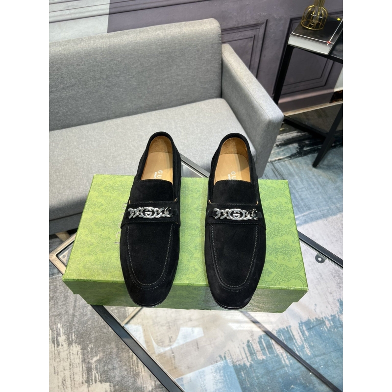 G*u*i leather shoes